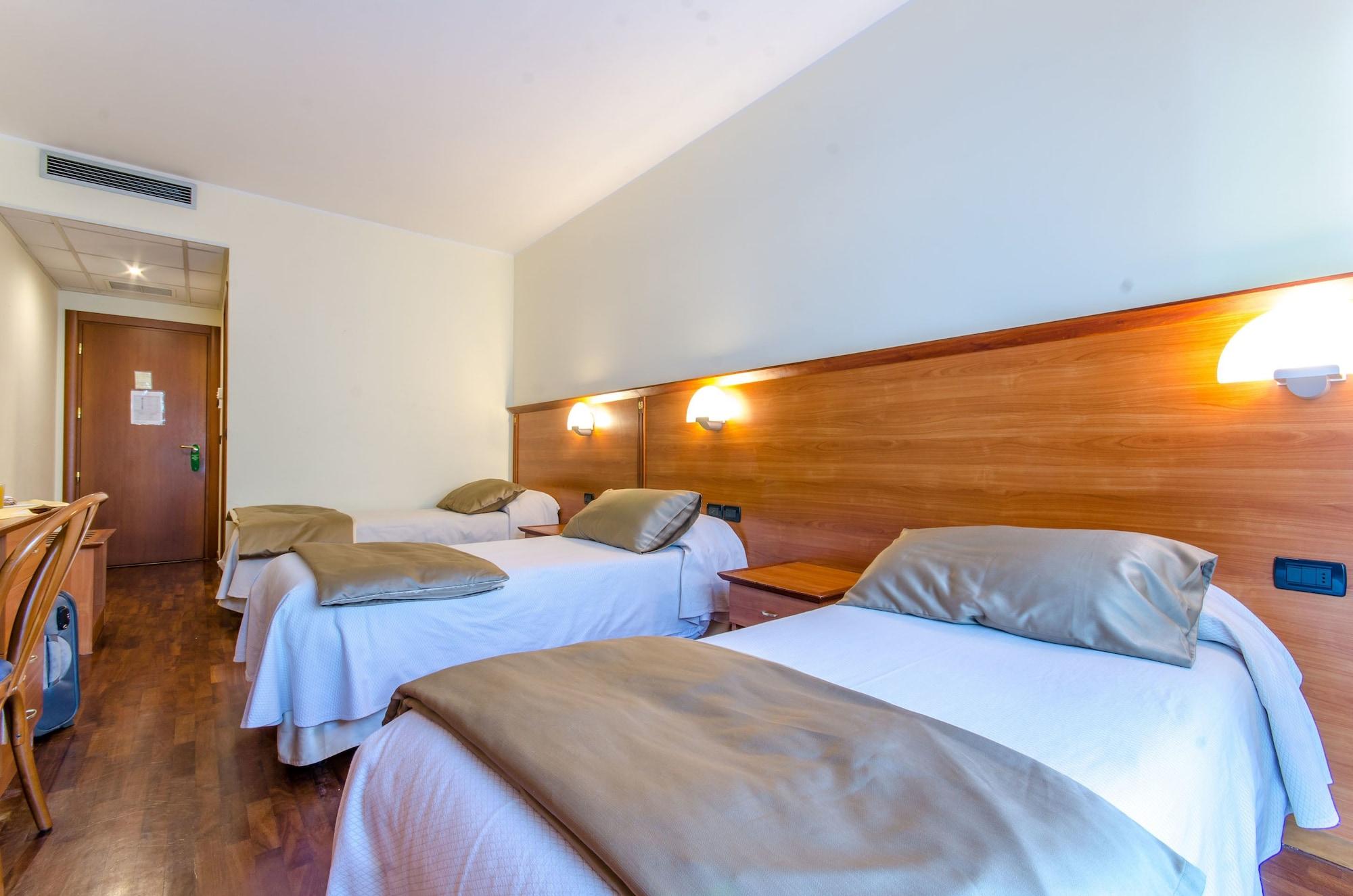 Hotel Federico II LʼAquila Esterno foto