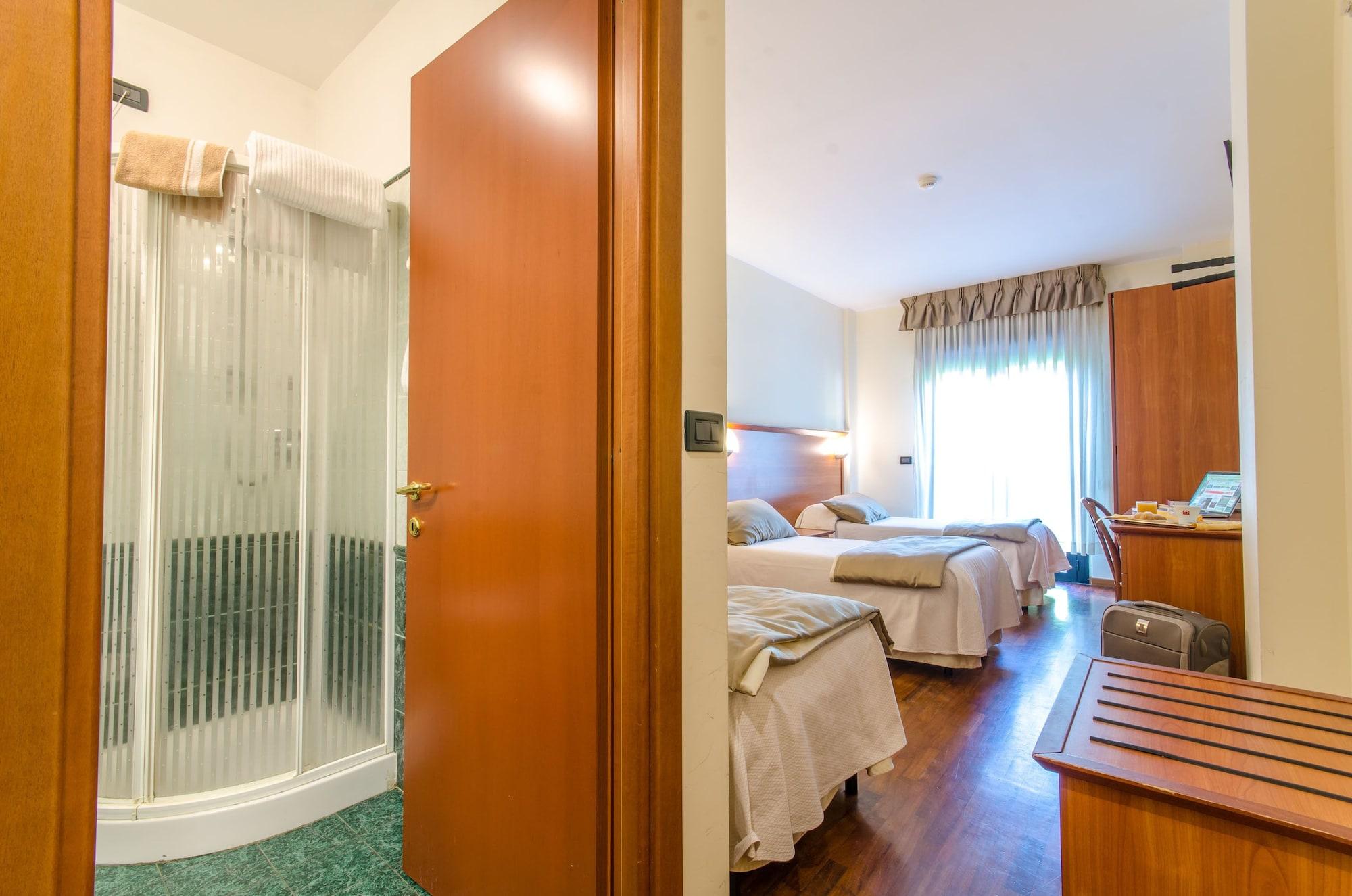 Hotel Federico II LʼAquila Esterno foto