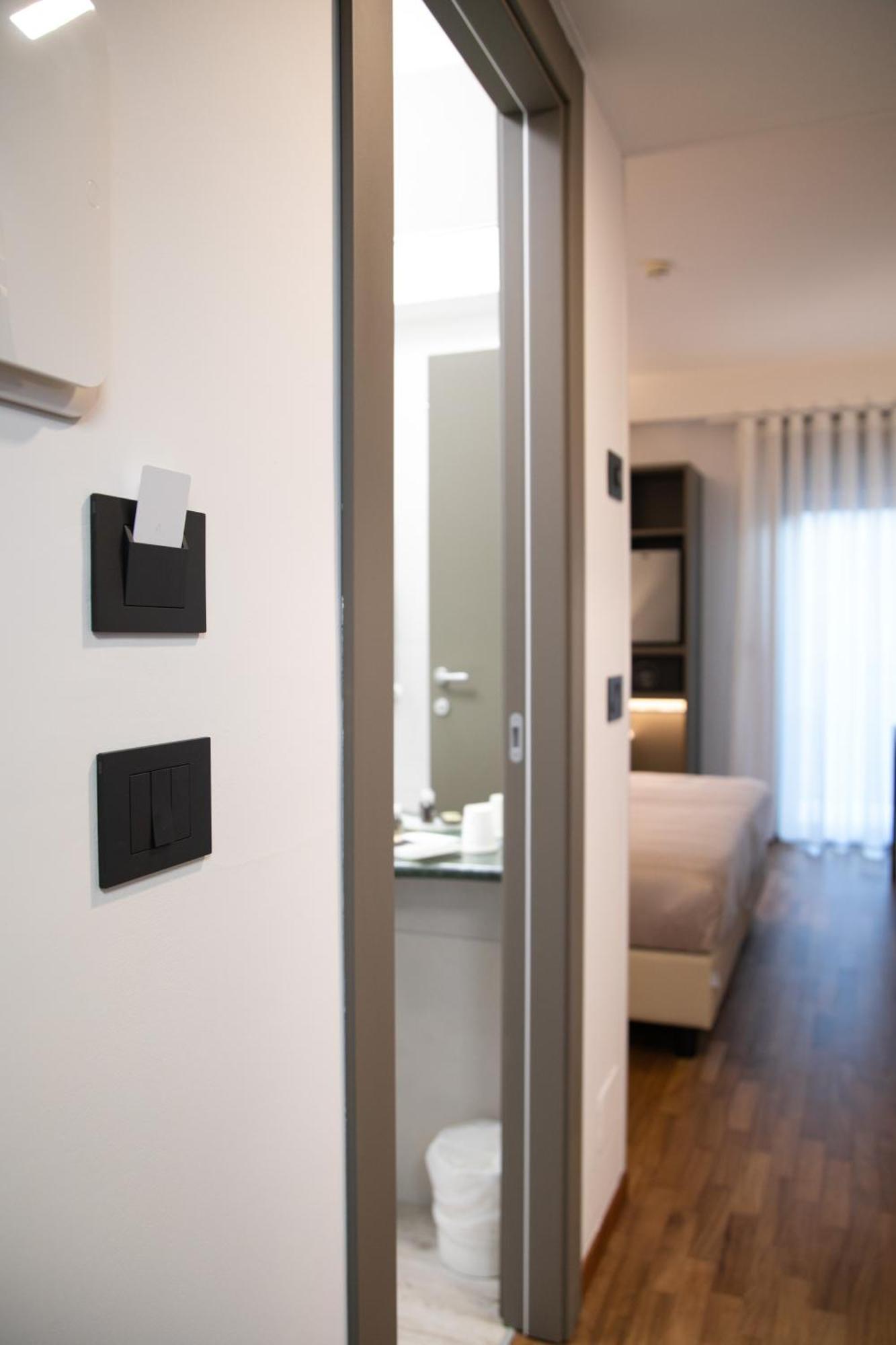 Hotel Federico II LʼAquila Esterno foto