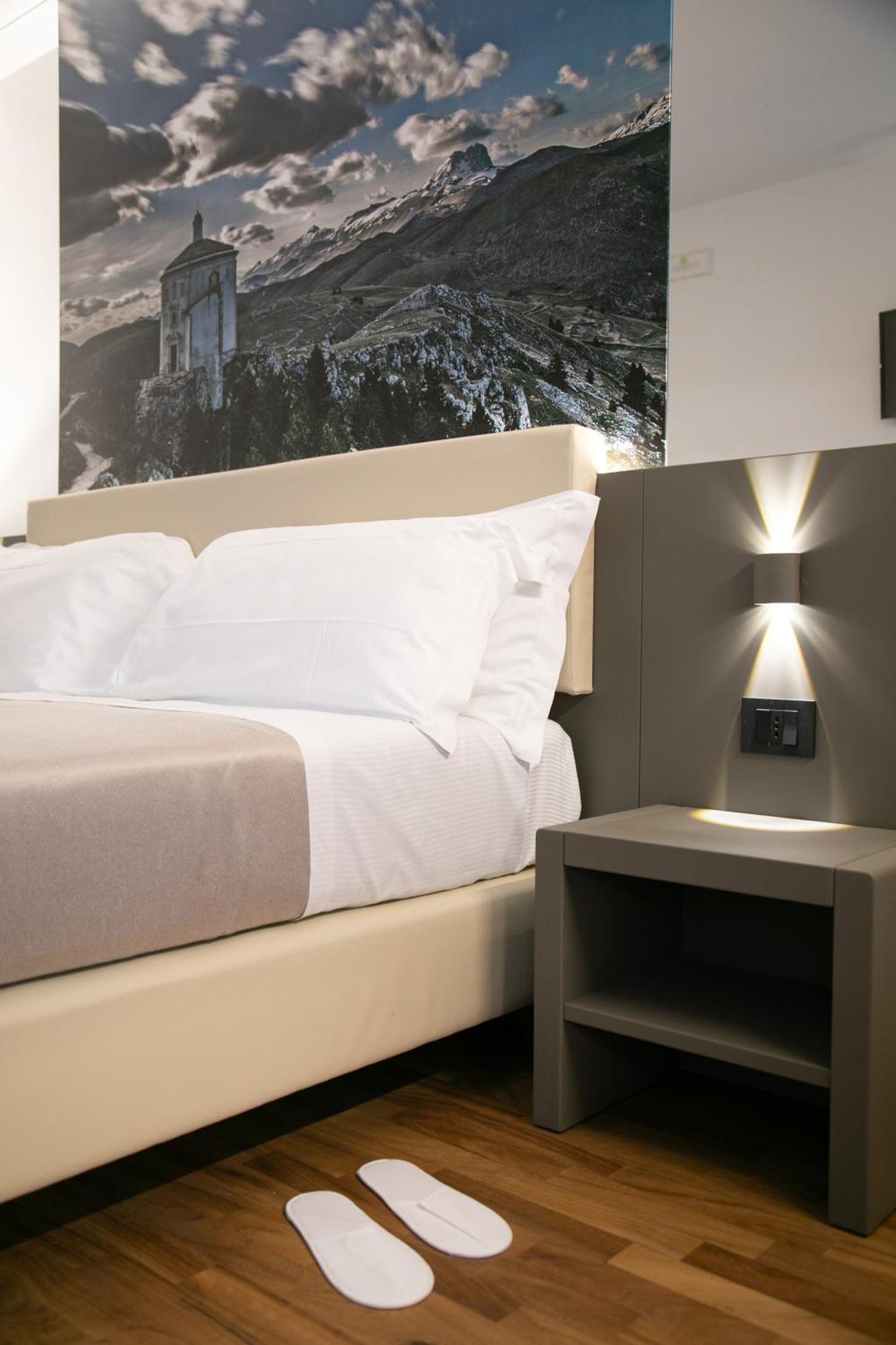 Hotel Federico II LʼAquila Esterno foto